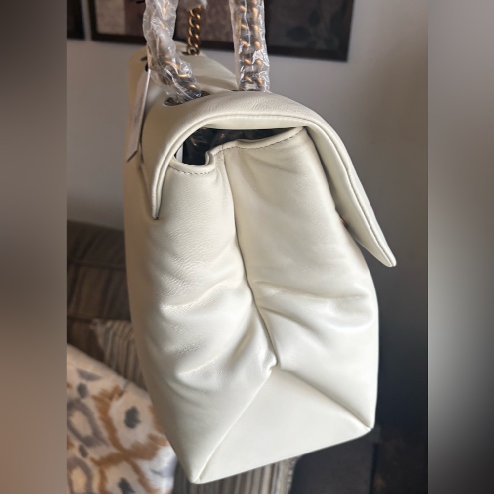 Authentic KURT GEIGER XL Pillow leather flap magnetic  shoulder bag - Picture 13 of 15
